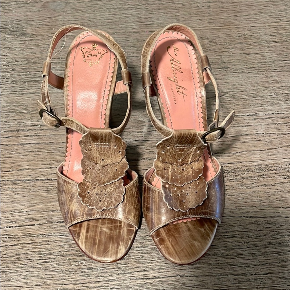 Miss Albright‎ Tan Sandals with Strappy Design Size 7